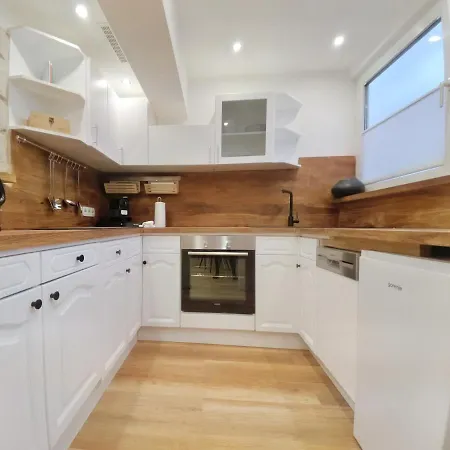 Milpau 1 - Modernes Und Zentrales Premium-apartment Mit Queensize-bett - Netflix, Nespresso Und Smart-tv