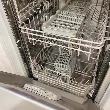 Milpau 1 - Modernes Und Zentrales Premium-apartment Mit Queensize-bett - Netflix, Nespresso Und Smart-tv Apartament